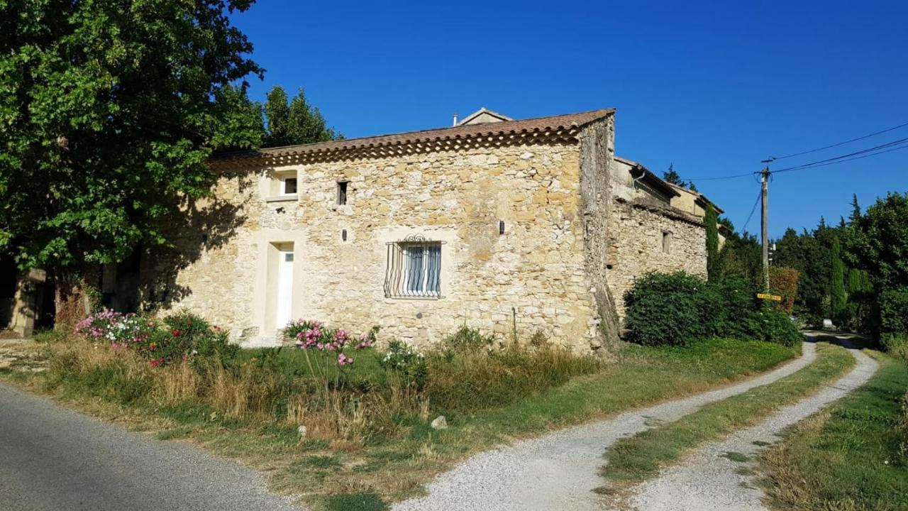 Maison Au Calme En Campagne Climatisee Caderousse Eksteriør bilde